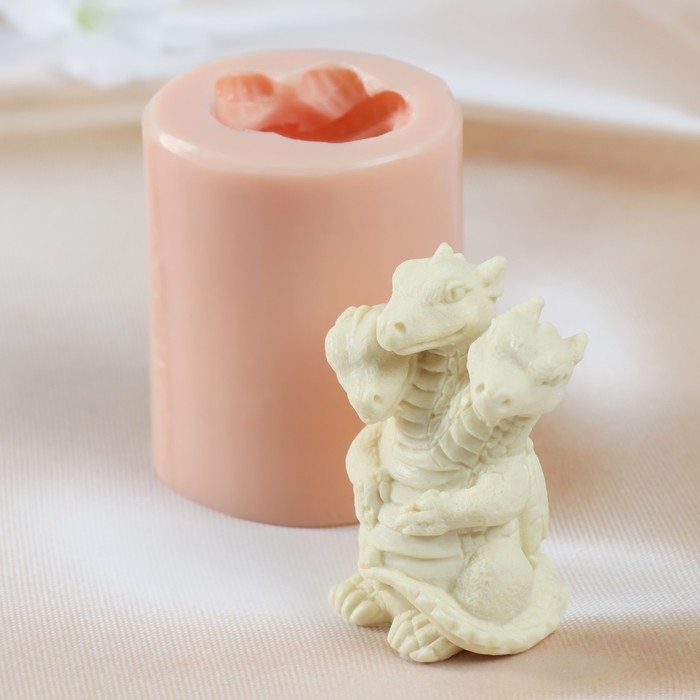 Молд силиконовый Молд силиконовый "Змей горыныч" изделие 5х4х7 см