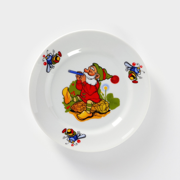 Тарелка фарфоровая «Лесовичок», d=17 см, рисунок микс Тарелка фарфоровая «Лесовичок», d=17 см, рисунок микс