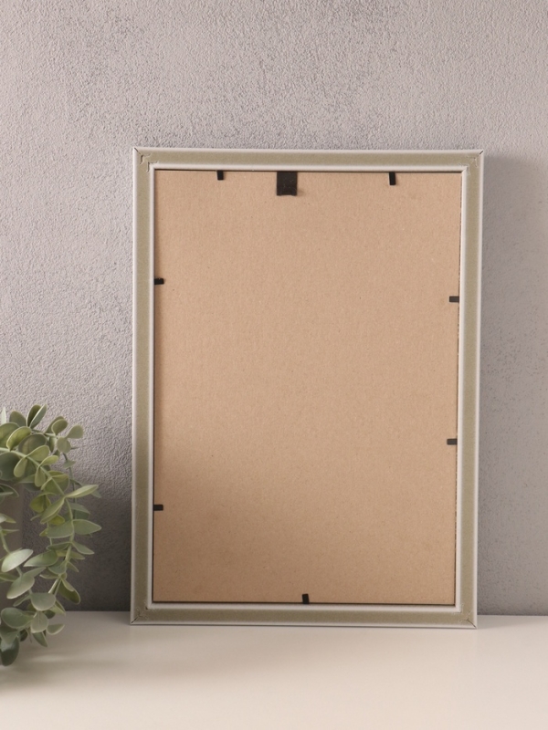 Фоторамка пластик "Винтаж" 21х30 см, белый с золотом