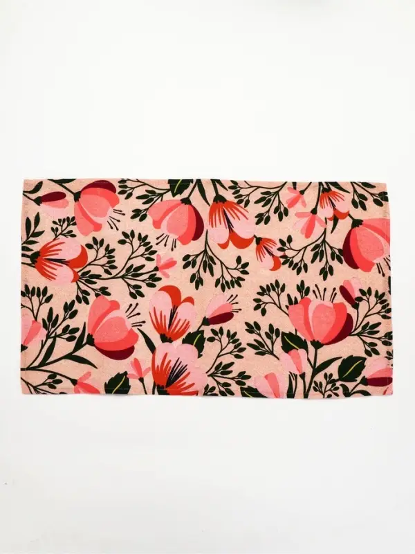 Набор с крем-мёдом, чаем и полотенцем в коробке "Весеннего настроения"