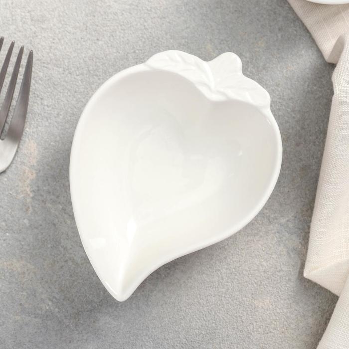 Соусник «Клубника», 10,5×7,7×3 см Соусник «Клубника», 10,5×7,7×3 см