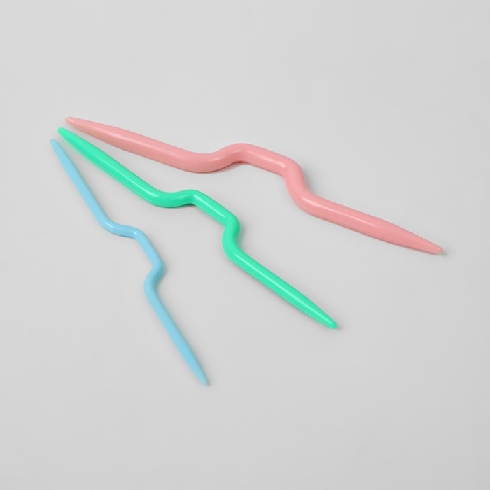 Набор для вязания, 35 предметов, в пенале, 20 × 10,5 × 4 см, цвет розовый Набор для вязания, 35 предметов, в пенале, 20 × 10,5 × 4 см, цвет розовый