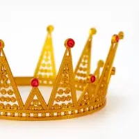 Корона королевы, цвет золотой Корона королевы, цвет золотой