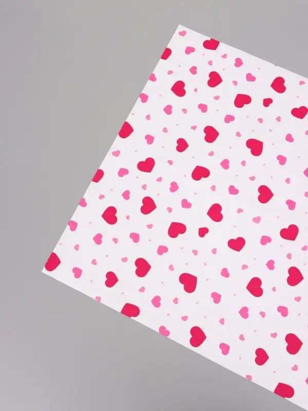 Пленка для цветов, "Сердца на белом", барби, 57х57 см