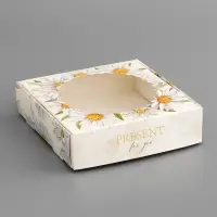 Коробка подарочная сборная с окном, упаковка, «Презент», 11.5×11.5×3 см