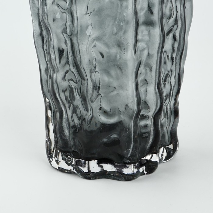 Ваза для цветов «Марбл блэк» из черного стекла 23×15×9 см Ваза для цветов «Марбл блэк» из черного стекла 23×15×9 см