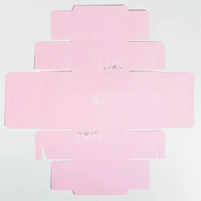 Коробка под бенто-торт с PVC крышкой, кондитерская упаковка «Love», 12 х 6 х 11,5 см Коробка под бенто-торт с PVC крышкой, кондитерская упаковка «Love», 12 х 6 х 11,5 см