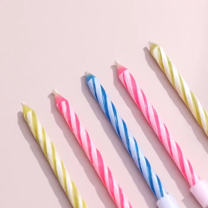 Свечи для торта «Спираль», незадуваемые, 10 шт., 10 подставок Свечи для торта «Спираль», незадуваемые, 10 шт., 10 подставок