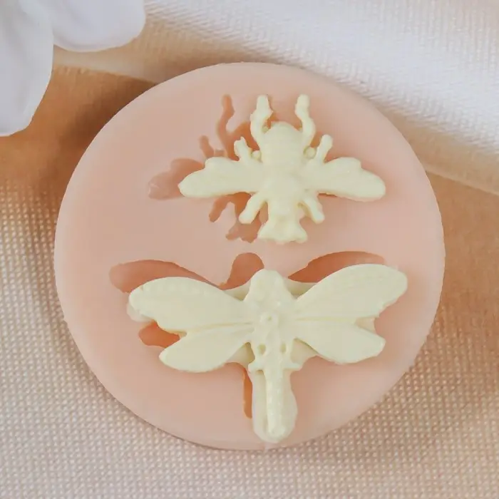 Молд силиконовый "Насекомые" 4х2,5 см; 3х2,2 см  МИКС