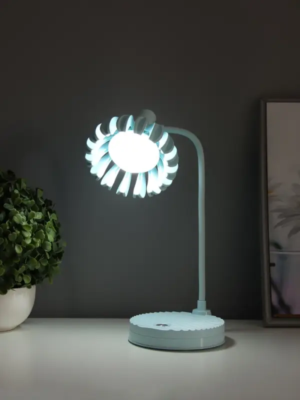 Лампа настольная RISALUX «Санди», светодиодная, USB, АКБ, синяя, 11.7×14.5×18 см Лампа настольная RISALUX «Санди», светодиодная, USB, АКБ, синяя, 11.7×14.5×18 см