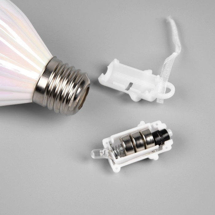 Набор елочных шаров Набор елочных шаров "Снежное сияние", d=8 см, 3 LED, 3 шт, батарейки AG13x9 (нет в комплекте), свечение тёплое белое