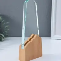 Стела наградная стекло, дерево "Гора" верх 18х8,5 см низ 10х10 см 3,5х10х25 см