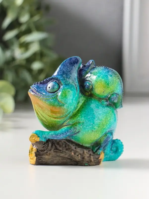 Сувенир полистоун лак "Хамелеон с детёнышем на спине" сине-зелёный 8,5х5,2х8,5 см