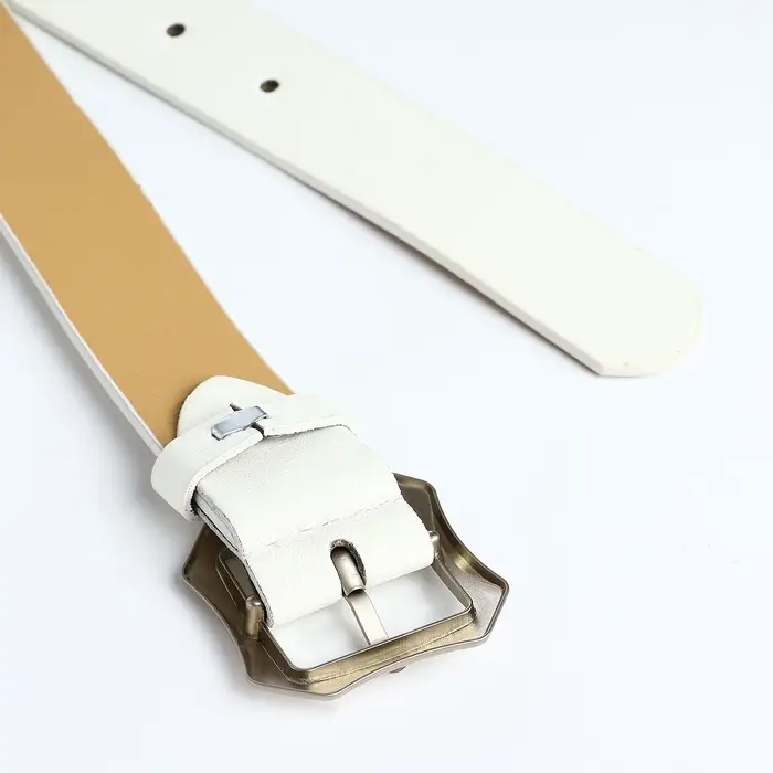 Ремень женский с винтом, 110&times;2.5 см, матовая классическая пряжка металл, белый