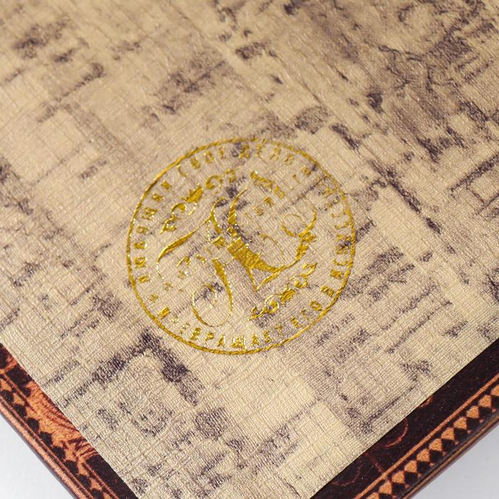 Сейф-книга дерево, кожзам Сейф-книга дерево, кожзам "Ястреб. Wild nature" 21х13х5 см