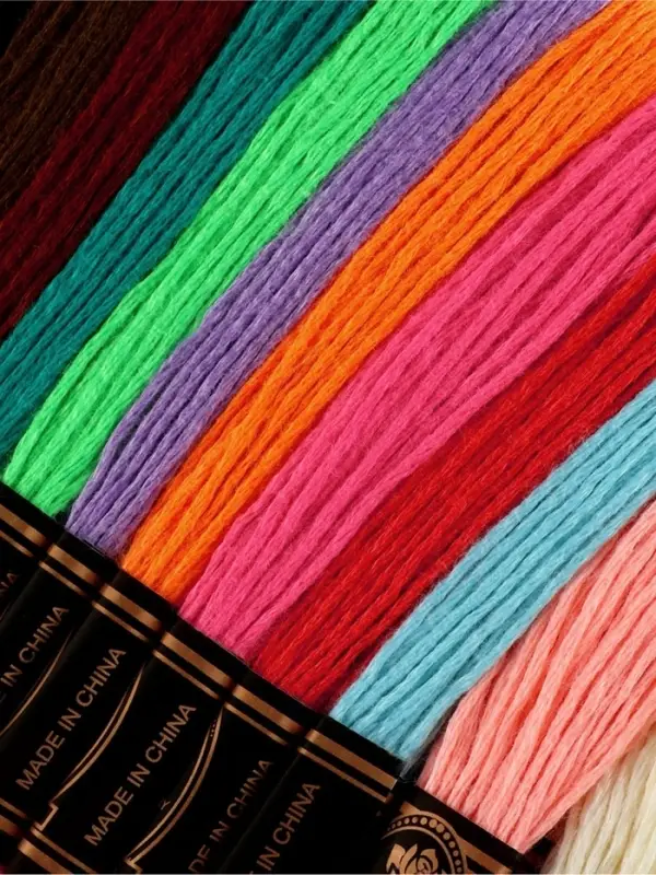 Набор ниток мулине, 8&plusmn;1 м, 100 шт., МИКС