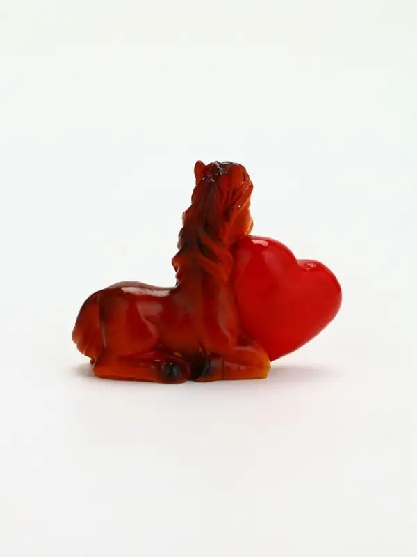 Сувенир новогодний «Лошадь с сердем», 5.5 х 6.5 см Сувенир новогодний «Лошадь с сердем», 5.5 х 6.5 см