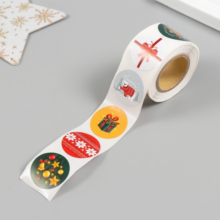 Наклейка бумага Наклейка бумага "Мишка и олень новогодние" d=2,5 см 252 шт в рулоне