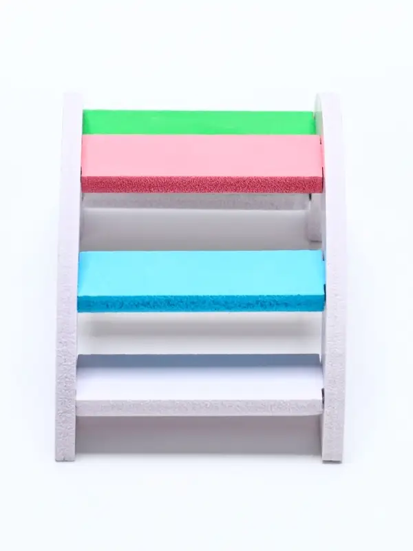 Лесенка для грызунов с цветными ступеньками, белый Лесенка для грызунов с цветными ступеньками, белый