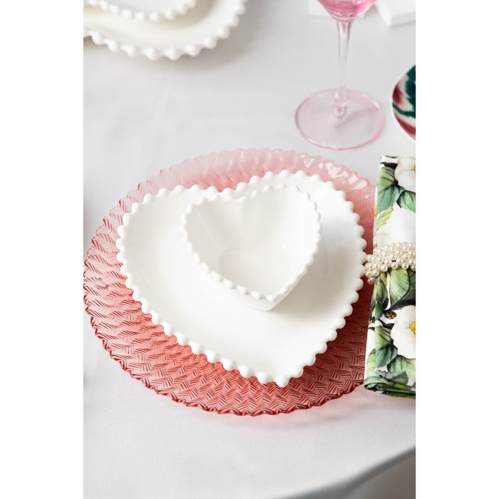 Соусник фарфоровый Magistro «Сердце», 260 мл, d=11,5, цвет белый Соусник фарфоровый Magistro «Сердце», 260 мл, d=11,5, цвет белый