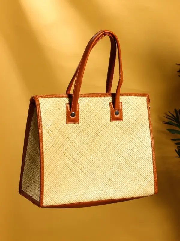 Сумка плетёная на молнии из пандана 41х16х50 см, светло-коричневый Сумка плетёная на молнии из пандана 41х16х50 см, светло-коричневый