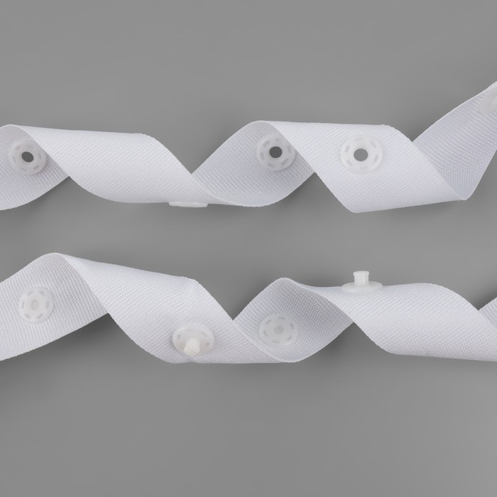 Тесьма с кнопками, 25-25-50 мм, 17 мм × 45 ± 1 м, цвет белый Тесьма с кнопками, 25-25-50 мм, 17 мм × 45 ± 1 м, цвет белый