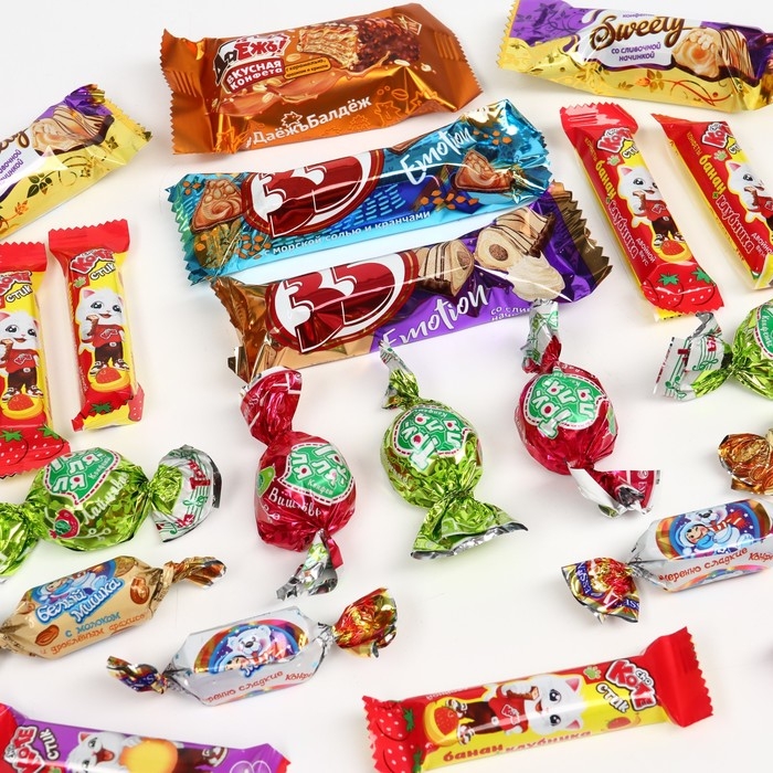 Конфеты в коробке-письме «Новогодняя посылка», 300 г. Конфеты в коробке-письме «Новогодняя посылка», 300 г.