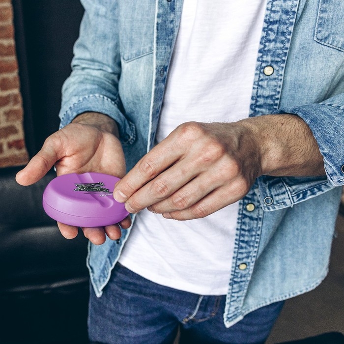 Игольница магнитная, 9,3 × 6,5 см, цвет фиолетовый Игольница магнитная, 9,3 × 6,5 см, цвет фиолетовый