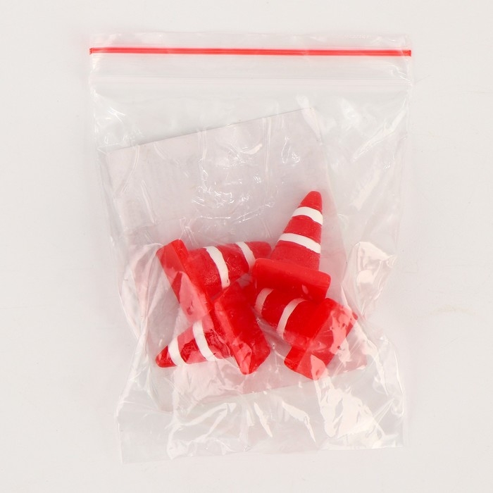 Миниатюра кукольная «Дорожный конус», набор 4 шт., размер 1 шт. — 1,5 × 2 × 1,5 см Миниатюра кукольная «Дорожный конус», набор 4 шт., размер 1 шт. — 1,5 × 2 × 1,5 см