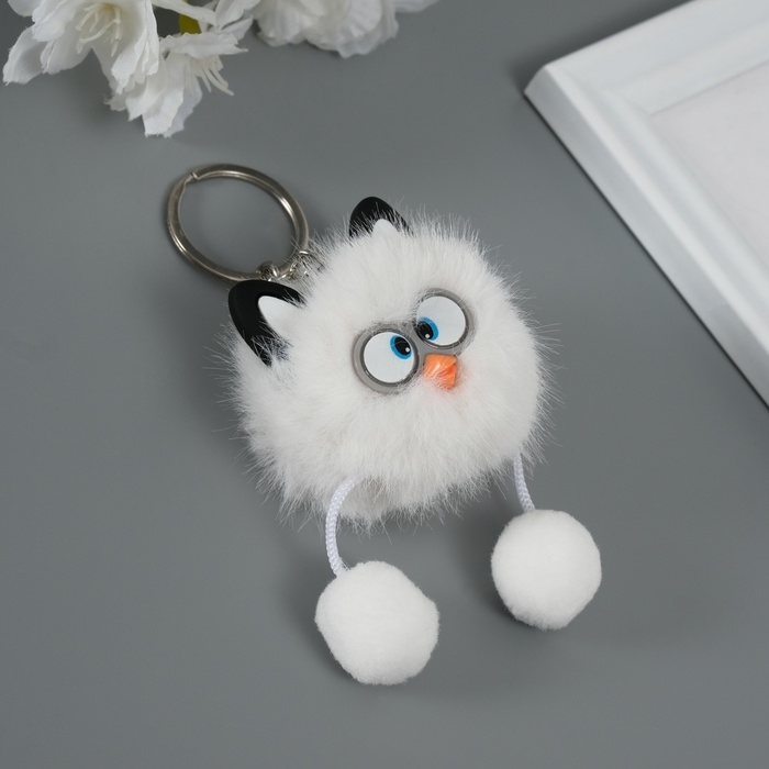 Пушистик на кольце Пушистик на кольце "Косые глазки" белый 9,5х6х6 см