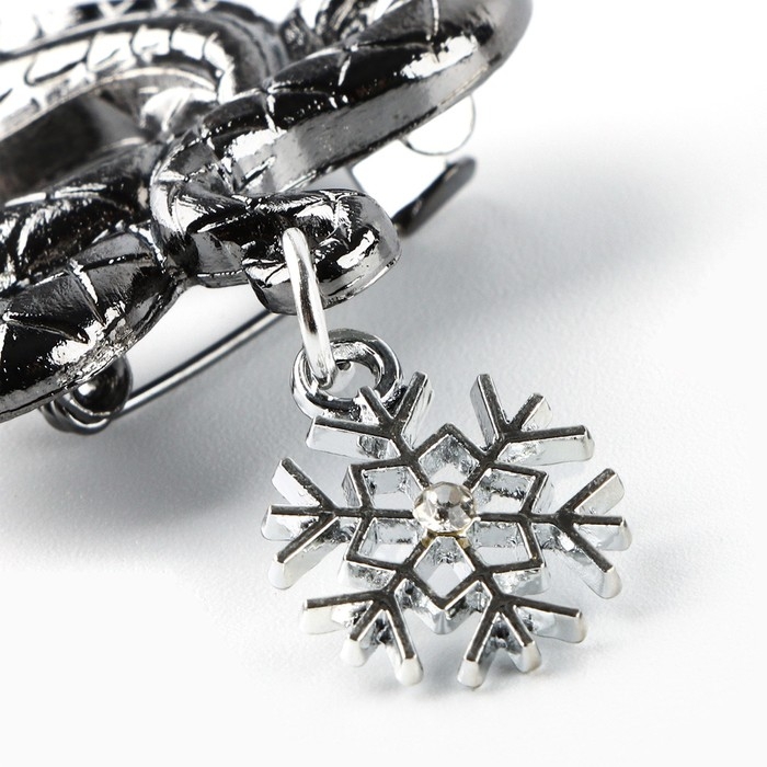 Брошь новогодняя новогодняя «Волшебство» на Новый год 6 х 8 см Брошь новогодняя новогодняя «Волшебство» на Новый год 6 х 8 см