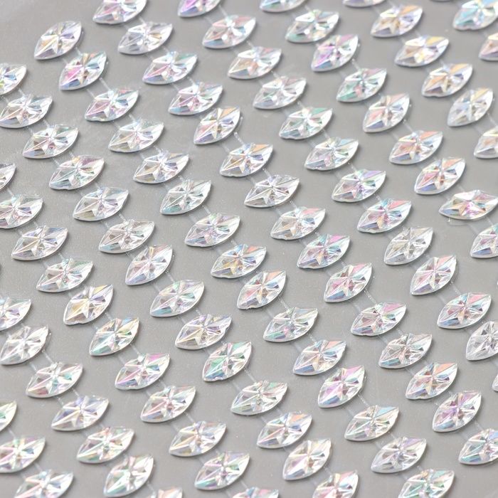 Наклейка пластик стразы Наклейка пластик стразы "Капли" серебро 15х9 см