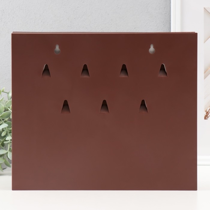 Ключница закрытая Ключница закрытая "Разводной мост" 26,5х31,5 см Орех