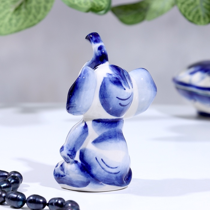 Сувенир «Слон Ксюша», фарфор, гжель, кобальт Сувенир «Слон Ксюша», фарфор, гжель, кобальт