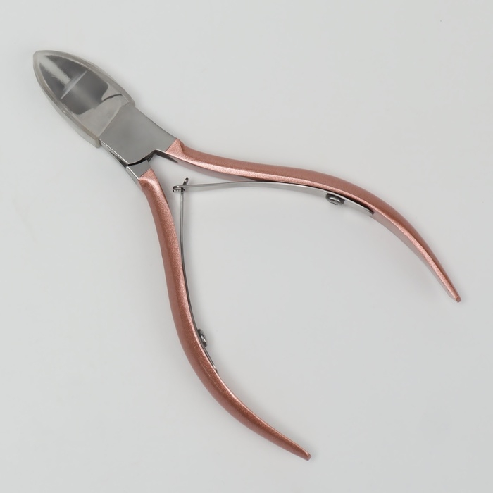 Кусачки педикюрные, 2 пружины, 10,5 см, длина лезвия - 15 мм, цвет серебристый/розовое-золото Кусачки педикюрные, 2 пружины, 10,5 см, длина лезвия - 15 мм, цвет серебристый/розовое-золото