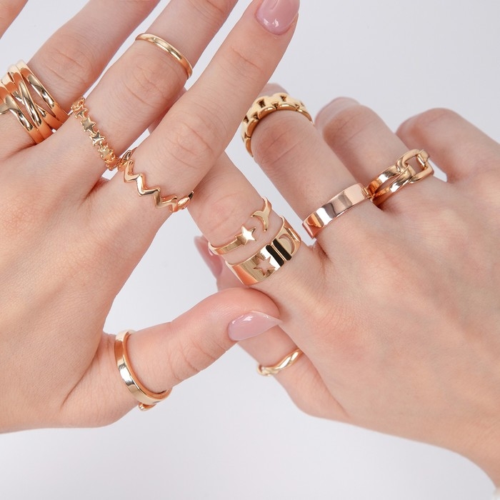 Кольцо «Зигзаг» тренд, цвет золото, безразмерное