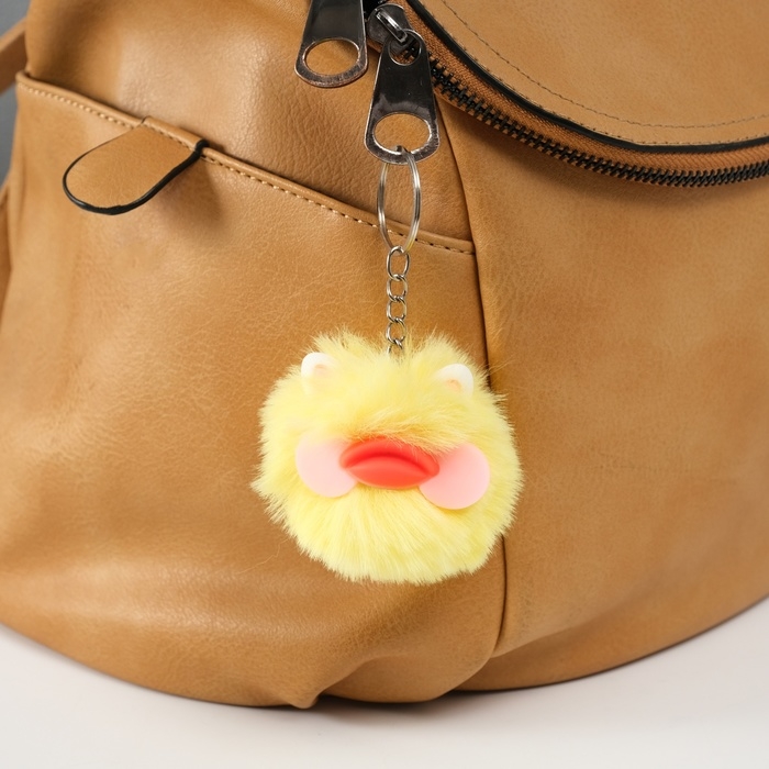 Пушистик на кольце  Пушистик на кольце "Необычный утёнок" жёлтый 10х6х6 см