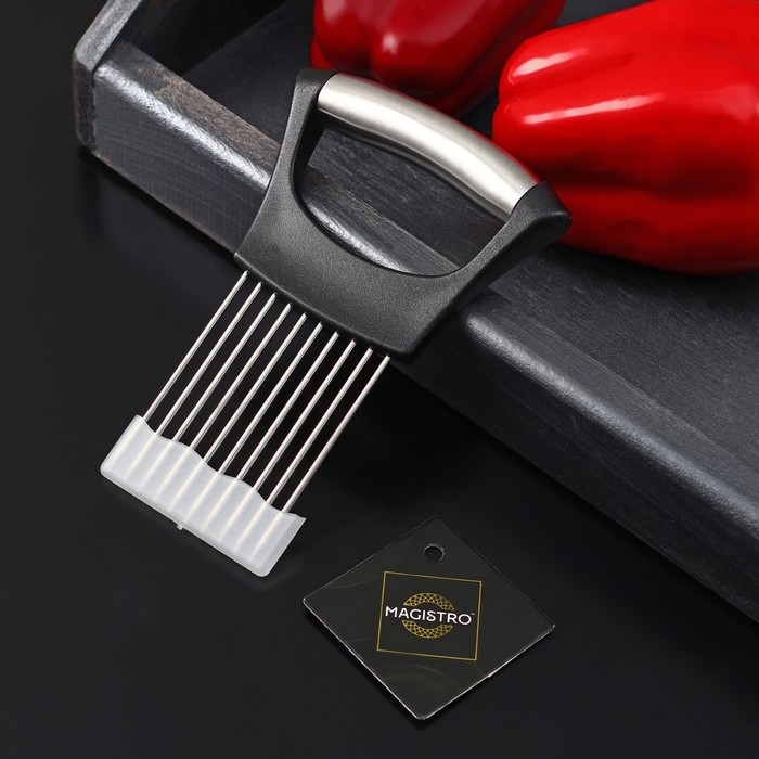 Держатель для нарезки лука Magistro, нержавеющая сталь, цвет чёрный Держатель для нарезки лука Magistro, нержавеющая сталь, цвет чёрный