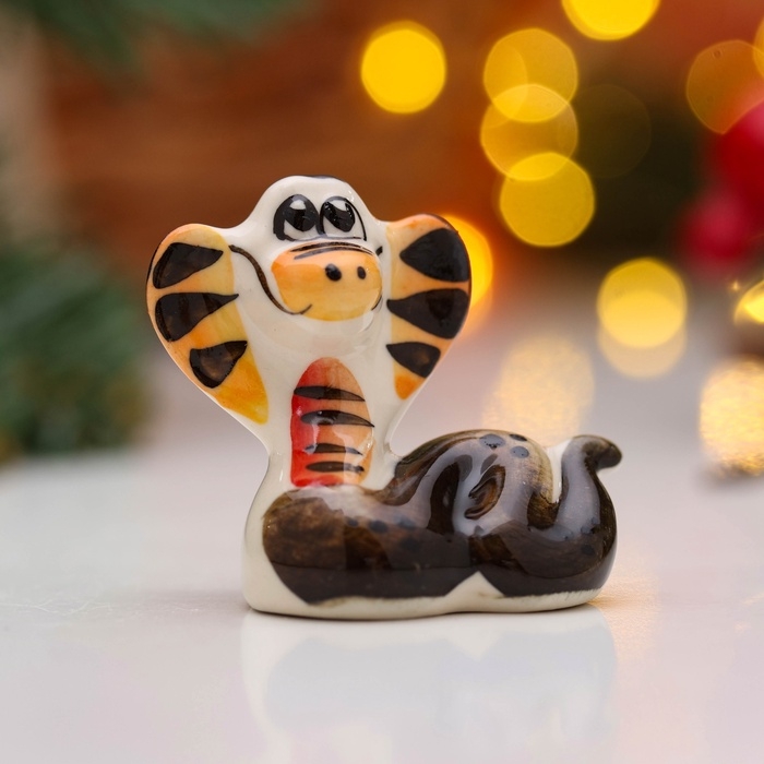 Сувенир Сувенир "Маруся" 5х5,5см, гжель, цвет