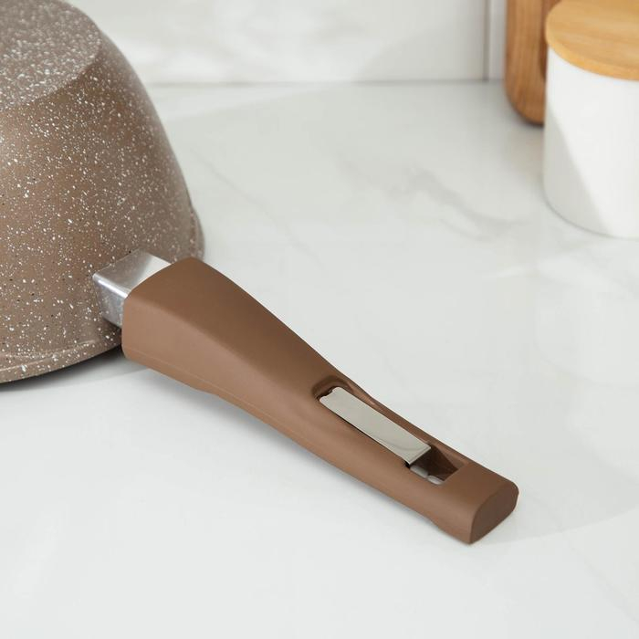 Ковш «Гранит Brown», 1,7 л, съёмная ручка, стеклянная крышка, антипригарное покрытие, цвет коричневый Ковш «Гранит Brown», 1,7 л, съёмная ручка, стеклянная крышка, антипригарное покрытие, цвет коричневый