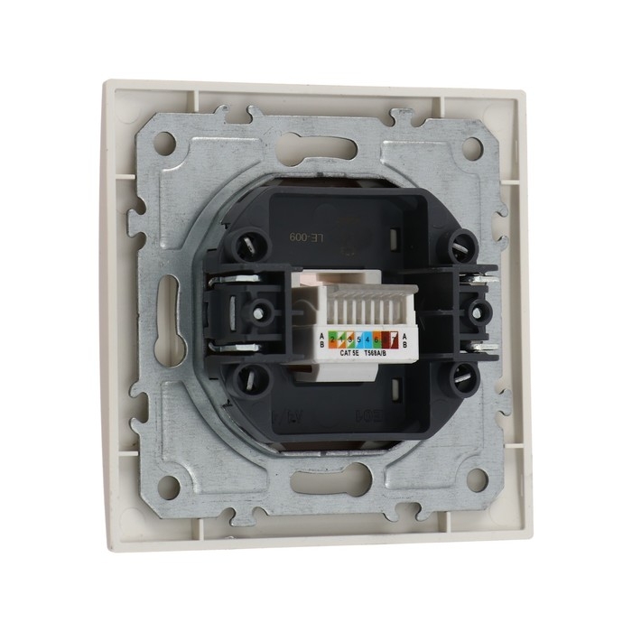 Розетка компьютерная одноместная TOT Elegant, скрытая, бежевая Розетка компьютерная одноместная TOT Elegant, скрытая, бежевая