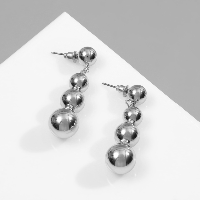 Серьги пластик «Бусины» на уменьшение, цвет серебро Серьги пластик «Бусины» на уменьшение, цвет серебро