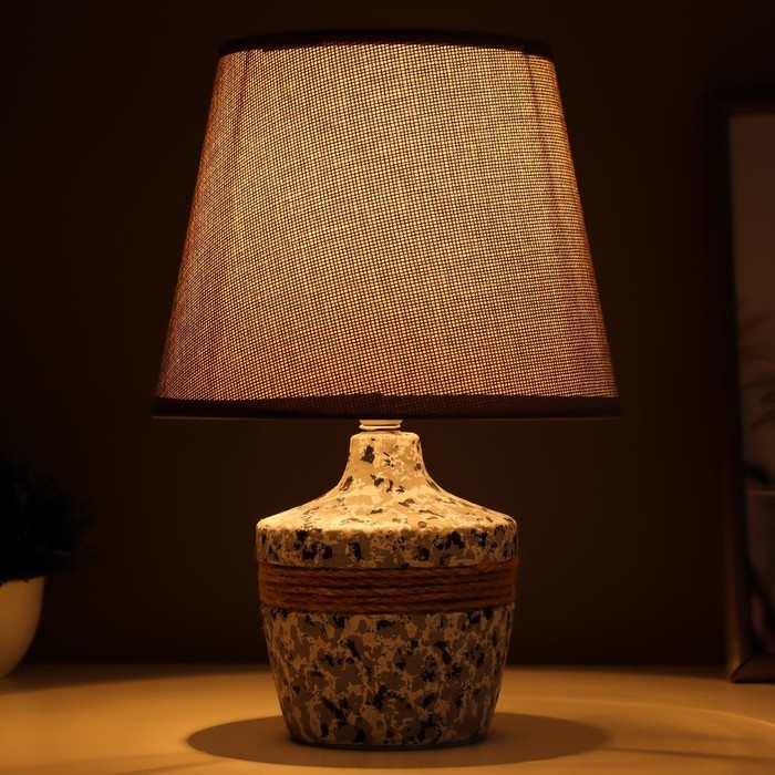 Настольная лампа Настольная лампа "Инга" Е14 40Вт серый 20х20х29см