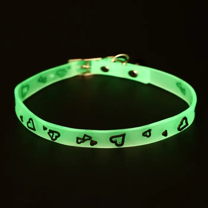 Ошейник &laquo;Нежные сердца&raquo;, 30&times;1 см, ОШ 19-26 см, светящийся в темноте., цвет МИКС