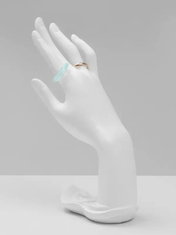 Подставка для украшений &laquo;QF. Рука&raquo;, 9&times;12&times;22 см, белая