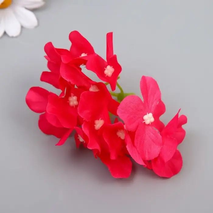 Цветы для декорирования "Гортензия" ярко-розовые 10х10 см