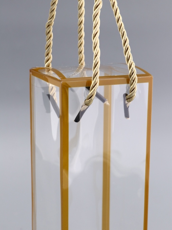 Коробка из PET с ручками, золотая, 7 х 7 х 21 см Коробка из PET с ручками, золотая, 7 х 7 х 21 см