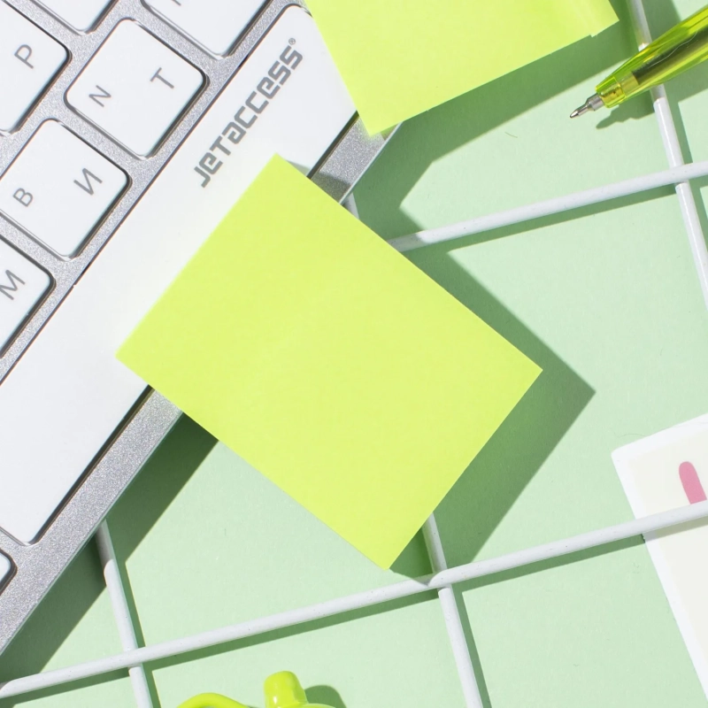 Стикеры  с клеев.краем 38x51 мм,100 лист неоновый зеленый