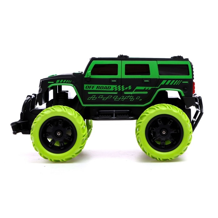 Джип радиоуправляемый «Бигфут», 1:20, работает от аккумулятора, цвет чёрно-зелёный Джип радиоуправляемый «Бигфут», 1:20, работает от аккумулятора, цвет чёрно-зелёный