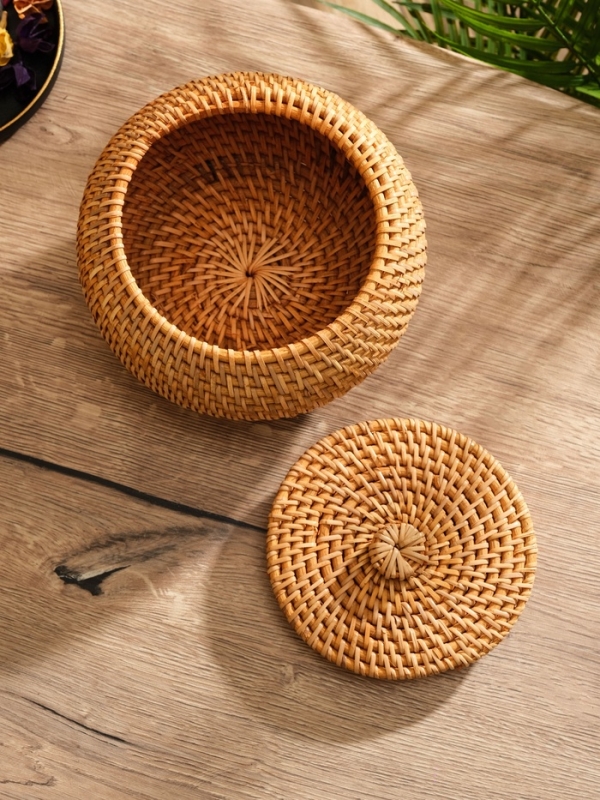 Корзина плетеная с крышкой, ротанг, 20х20х12 см